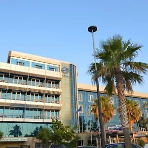 Hotel International, Vlore